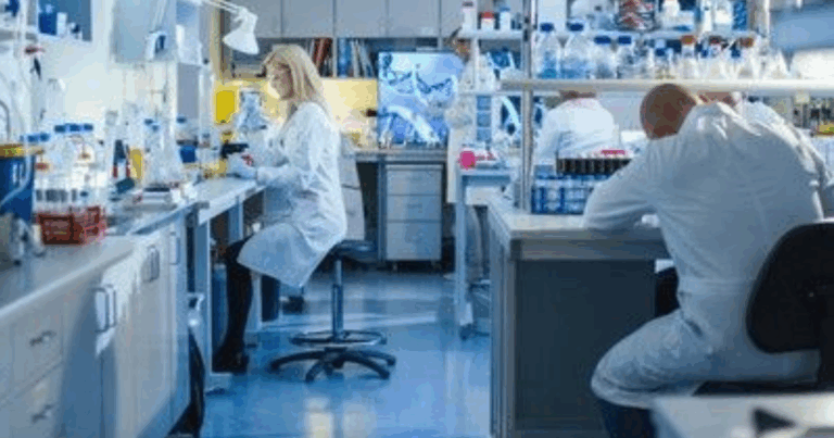 How Novocare’s Laboratory and Pharmacy Ensure Accurate Diagnosis and Treatment